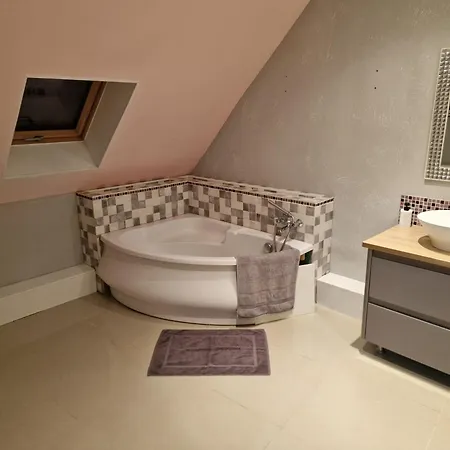 Maison Individuelle Avec Jardin Et Stationnement Prive Villa Sainte-Marie-Kerque
